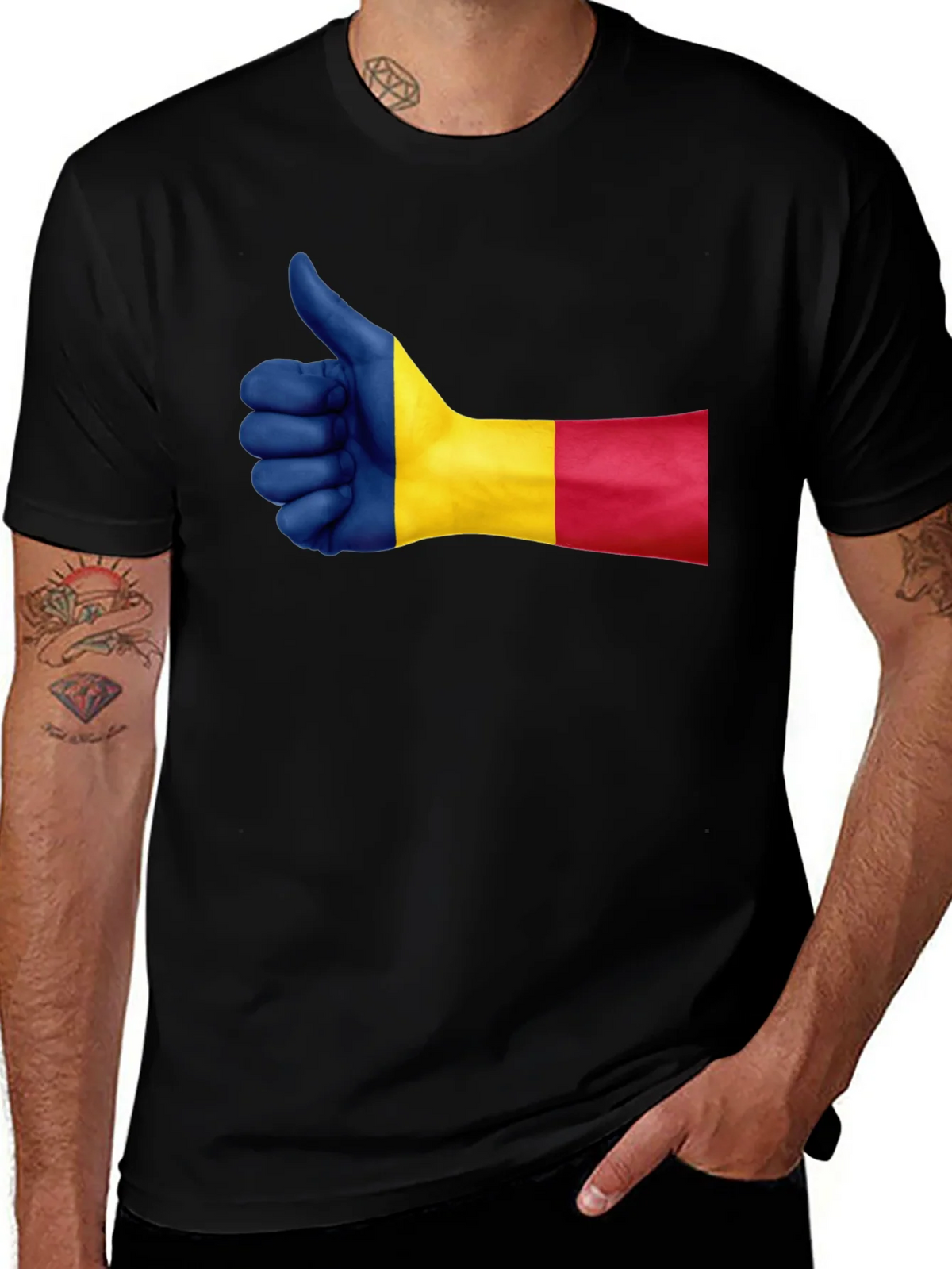 Romania Flag Thumbs Up Graphic Tee - Black product image 1